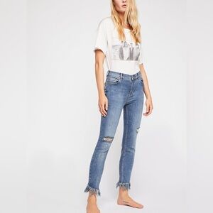 WE THE FREE Free People Great Heights Frayed Skinny Jeans Size 25